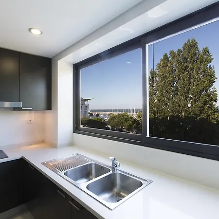 Apartment In Marina Tejo - Parque Nacoes